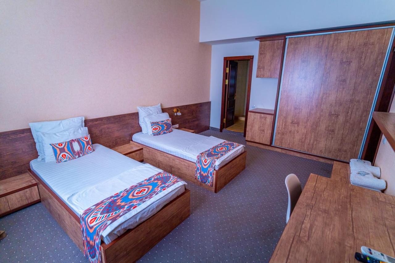 Mahmud Hotel Самарканд Екстериор снимка