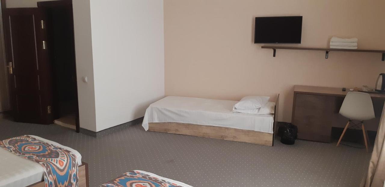 Mahmud Hotel Самарканд Екстериор снимка